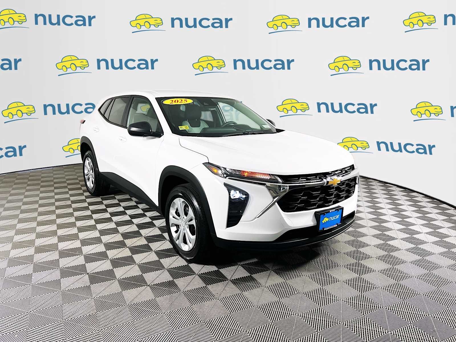 2025 Chevrolet Trax LS's photo