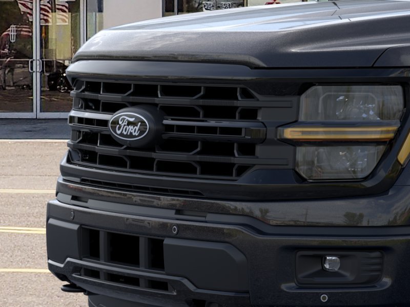 New 2026 Agate Black Metallic Ford XLT image 17