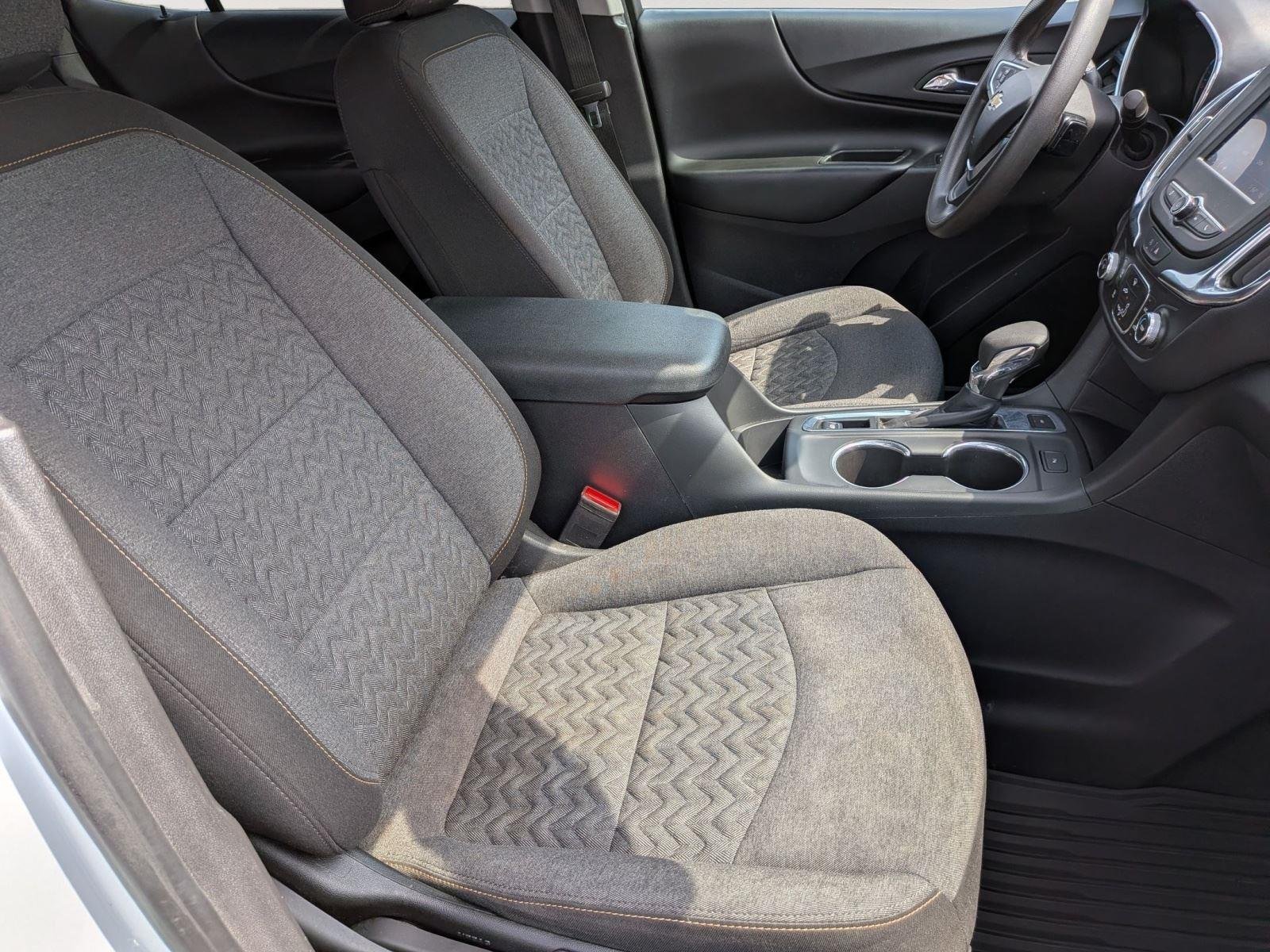 Used 2022 Summit White Chevrolet LT image 34