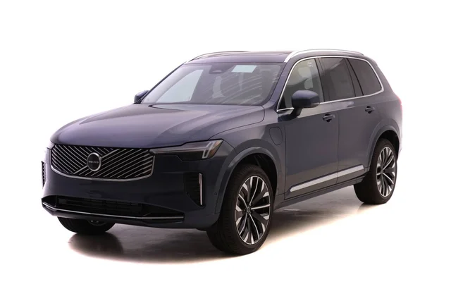 2026 Volvo XC90 Plus