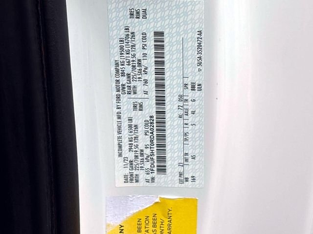 Used 2024 White Ford XL image 31