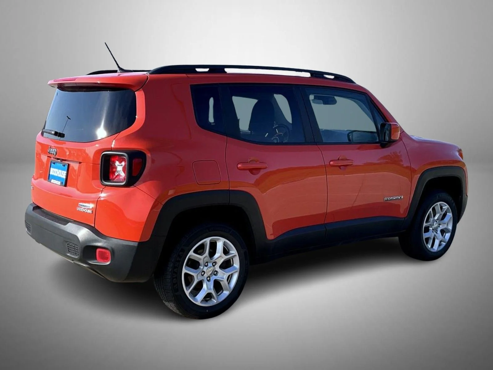 Used 2017 Orange Jeep Latitude image 5