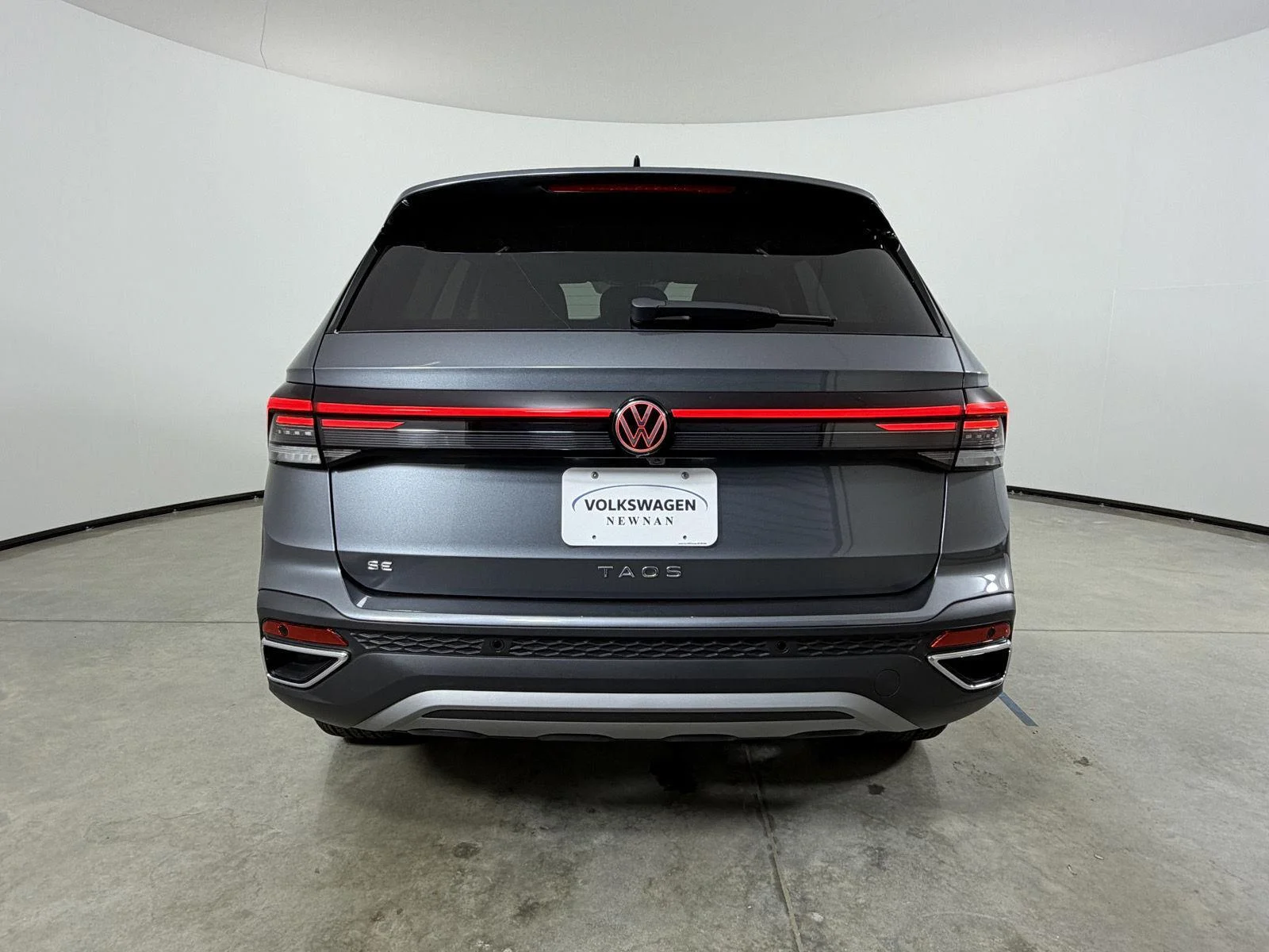 New 2026 GRAY Volkswagen SE image 6