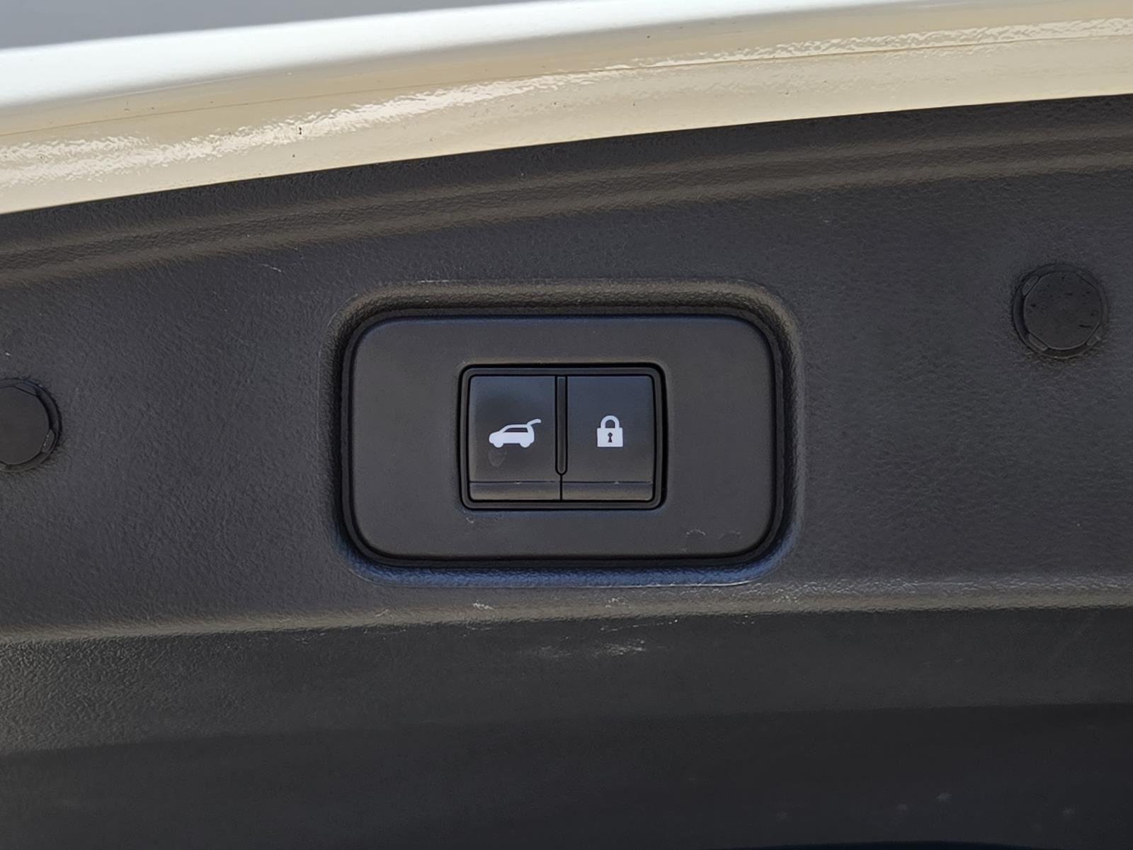 Used 2024 Pearl White Tricoat Nissan Platinum image 15
