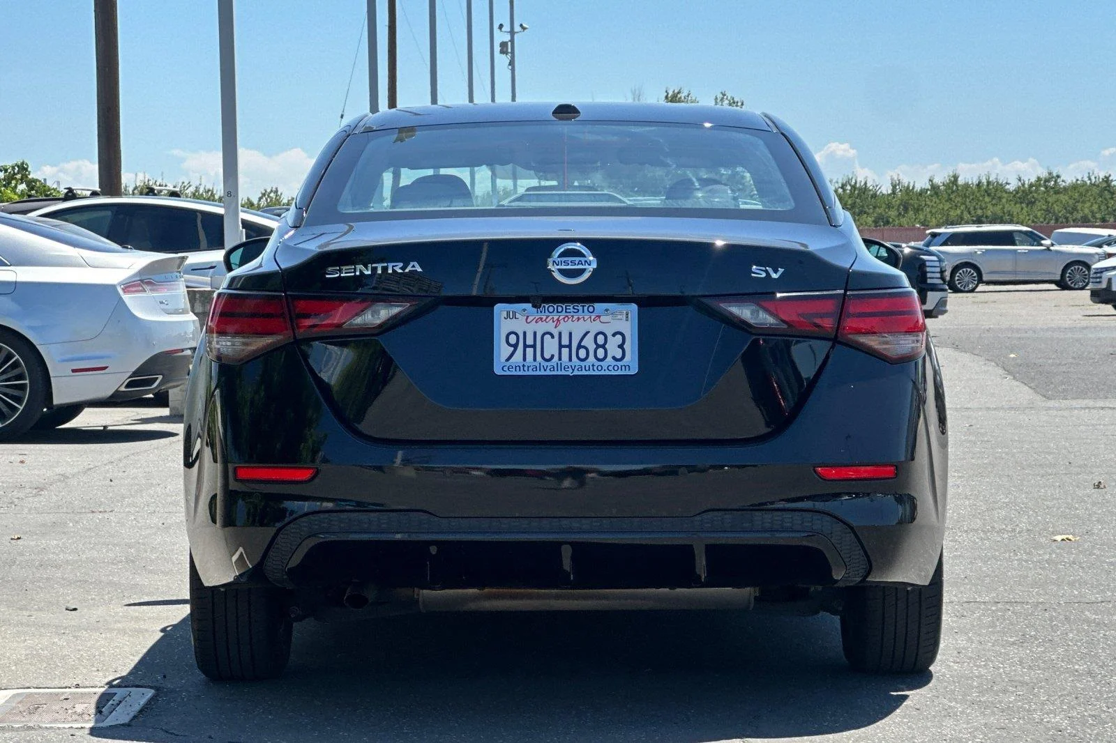 Used 2023 Super Black Nissan SV image 5