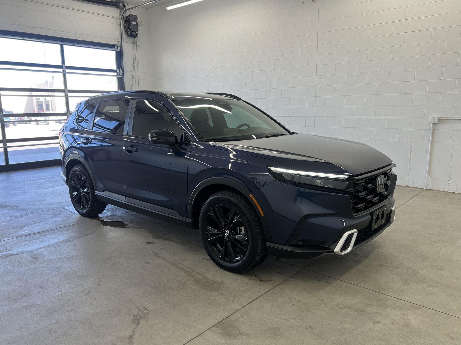 2026 Honda CR-V Sport Touring - Photo 11
