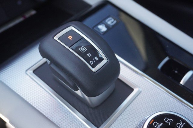 2025 Mitsubishi Outlander Plug-in Hybrid SEL - Photo 28