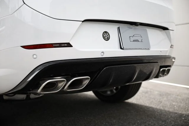 New 2026 Ostuni Pearl White Land Rover Dynamic SE image 11