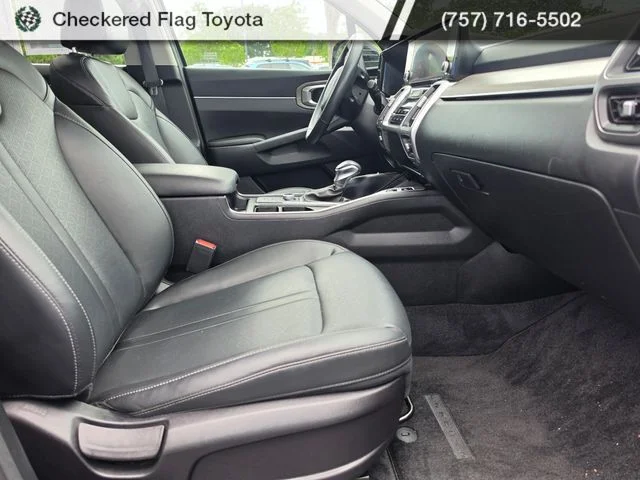 Used 2022 Aruba Green Kia S image 26