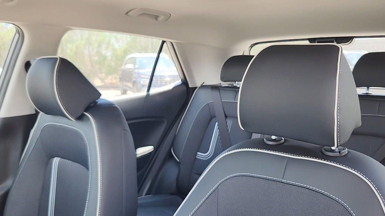 New 2026 Ecotronic Gray w/Black Roof Hyundai SEL w/Two-Tone Roof image 11