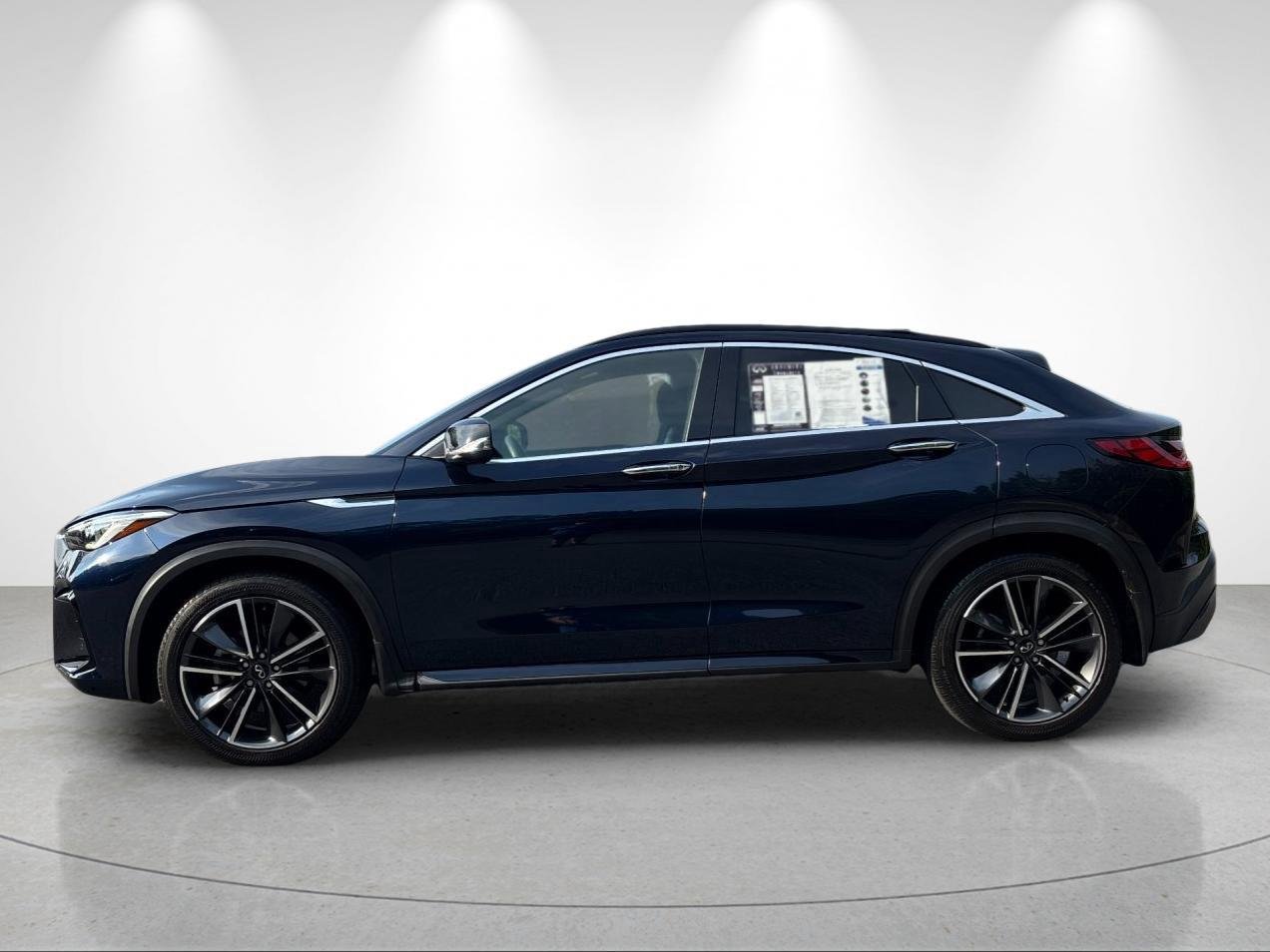 Used 2023 Hermosa Blue INFINITI ESSENTIAL image 2