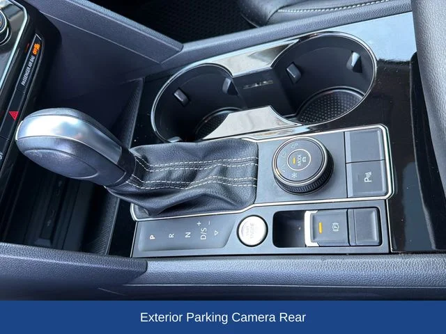 Used 2021  Volkswagen SEL image 25