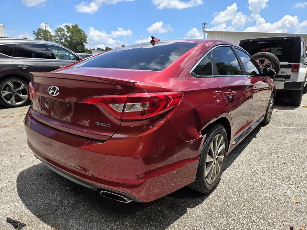 Used 2015 Red Hyundai Sport image 2