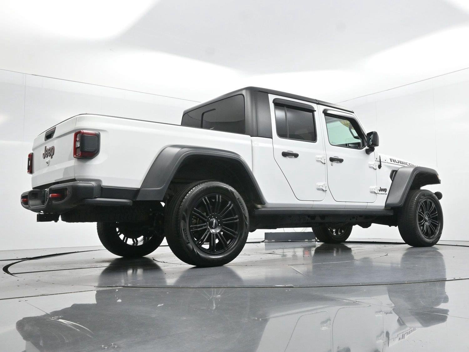 Used 2021 Bright White Clearcoat Jeep Rubicon image 48