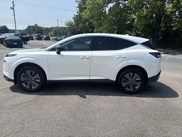 Used 2025 White Nissan SL image 8