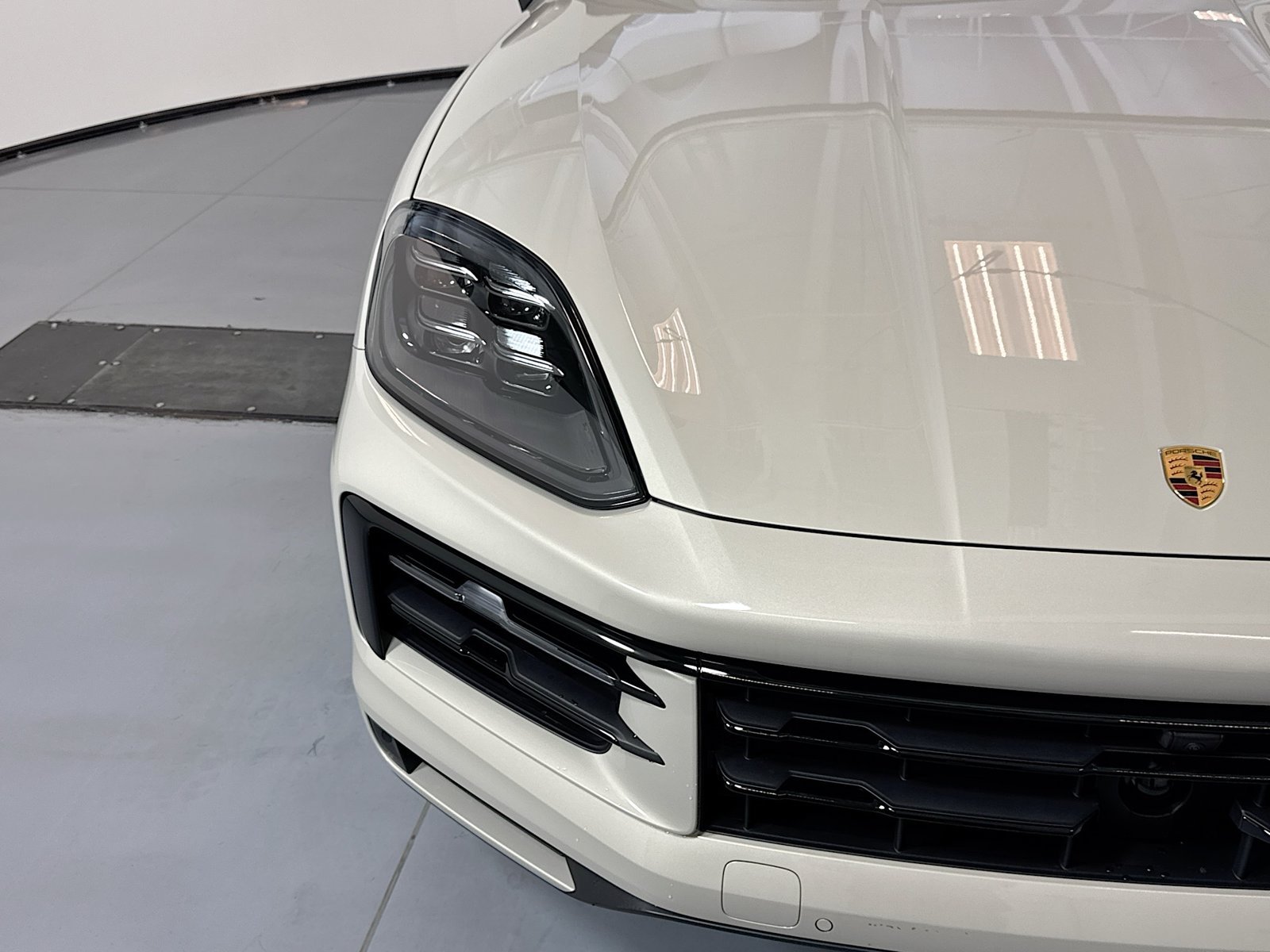 Used 2026 Chasmere Beige Porsche  image 27