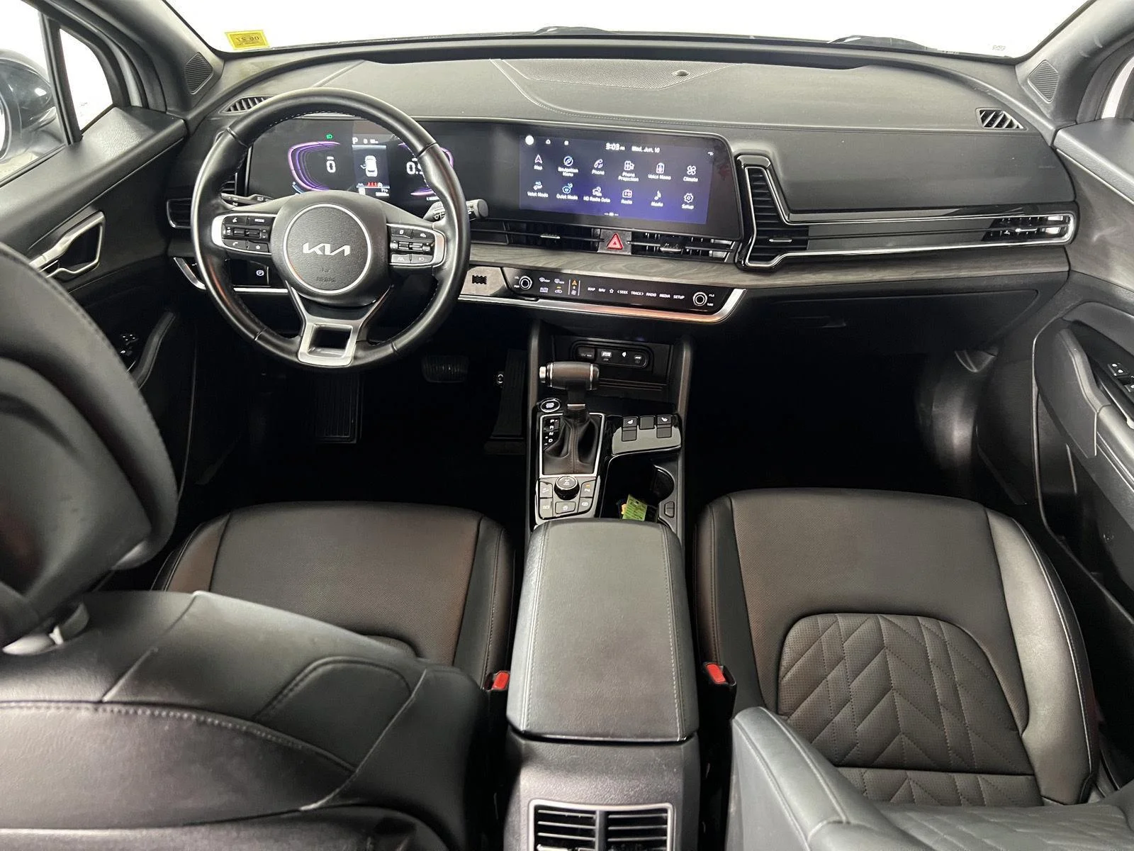 Used 2025 Glacial White Pearl Kia X-Line image 15