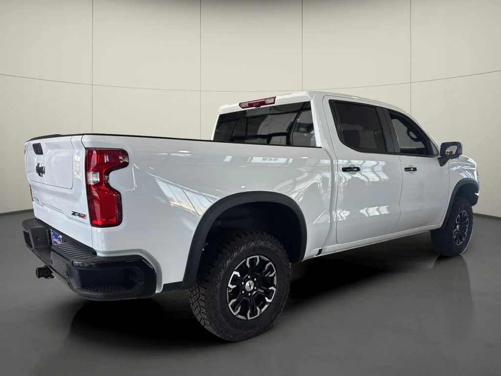 New 2026 White Chevrolet ZR2 image 7