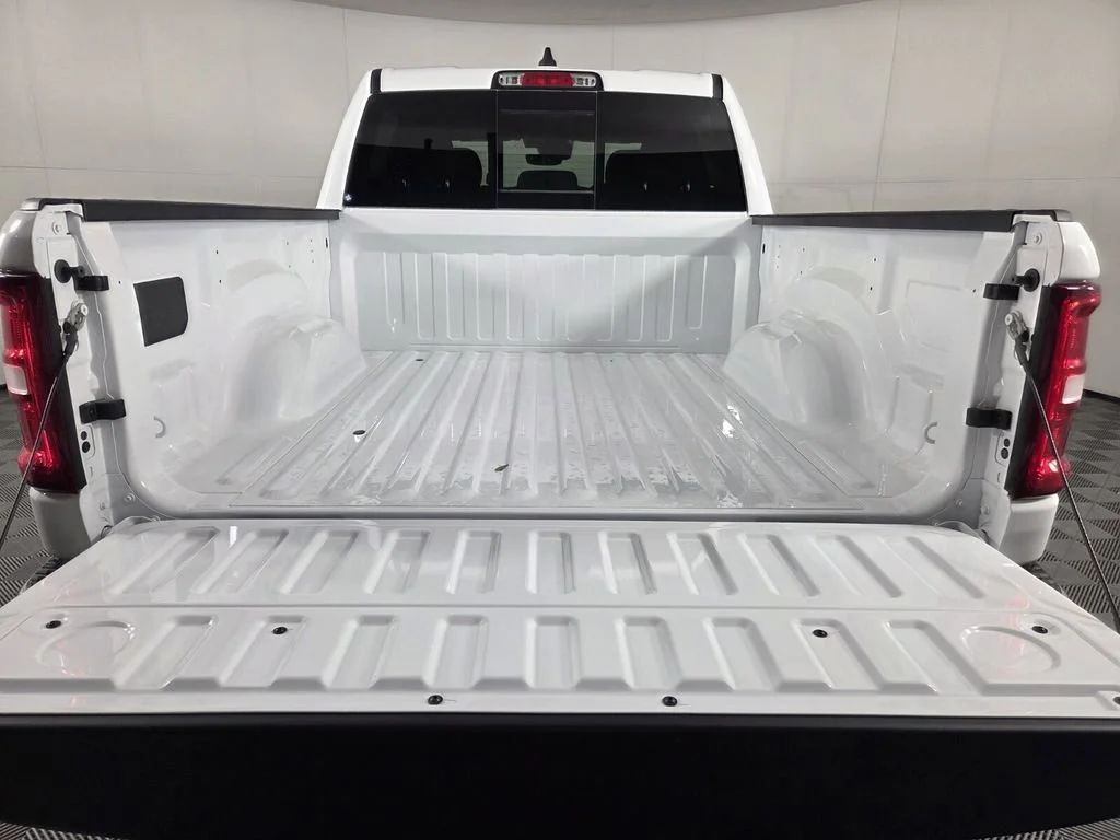 New 2026 Bright White Clear-Coat Exterior Paint RAM Big Horn image 20
