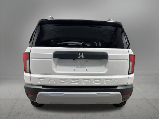 New 2026 Platinum White Pearl Honda RTL image 4