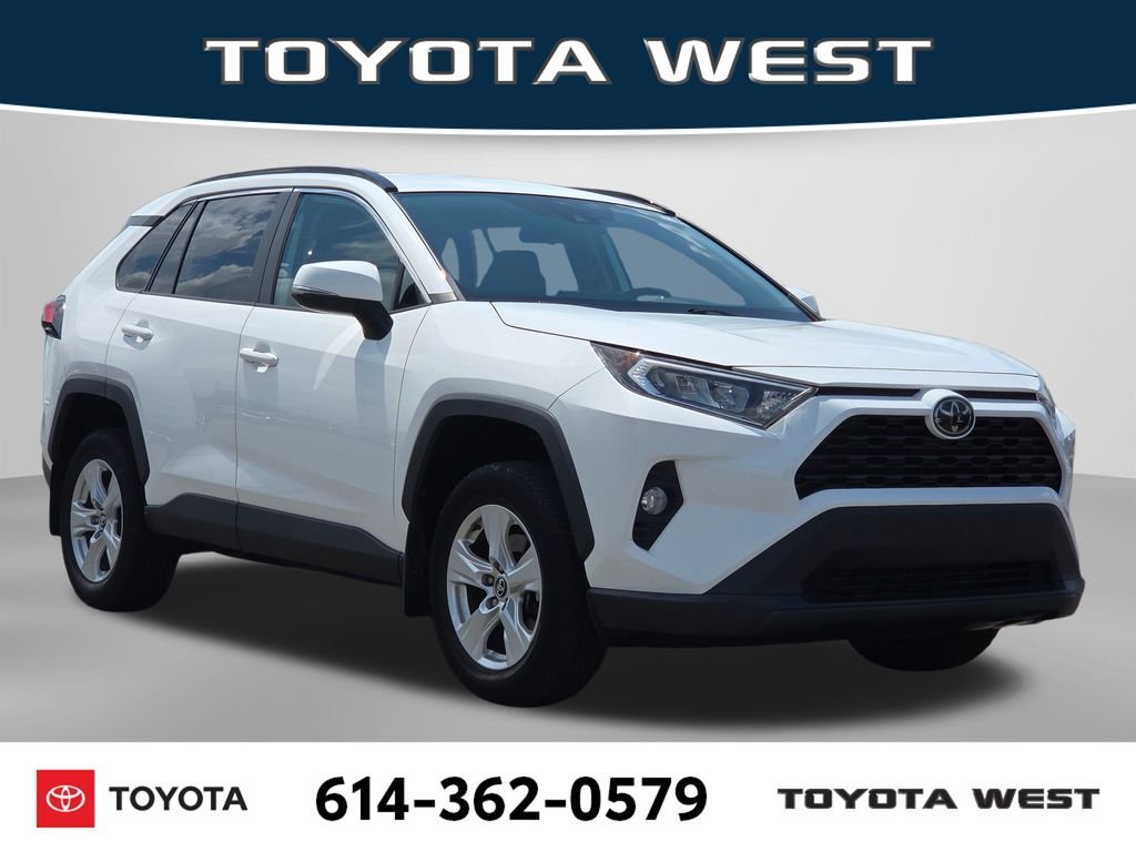 Used 2020 White Toyota XLE image 4