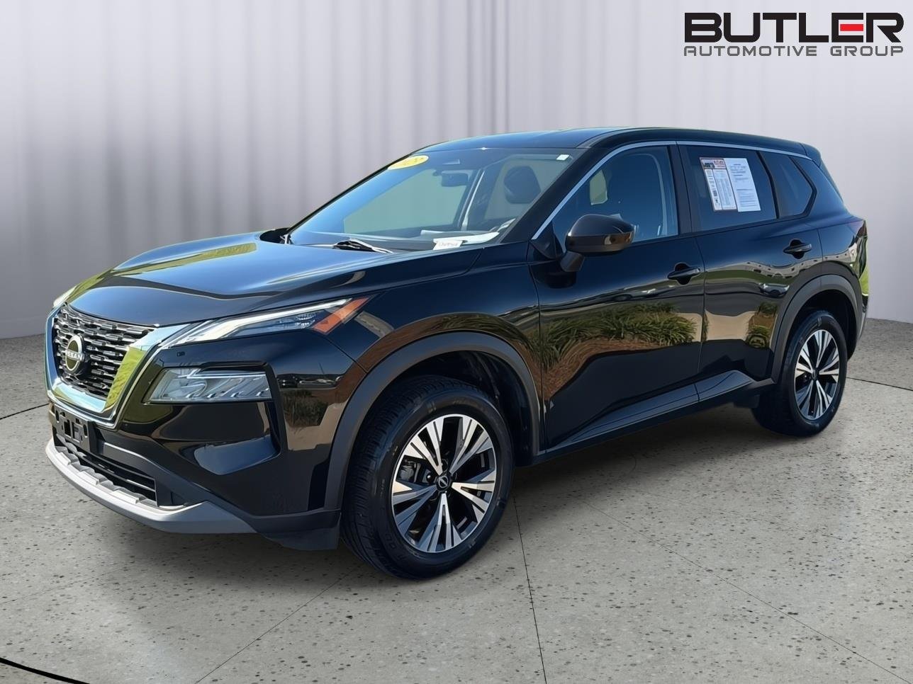 Used 2023 Super Black Nissan SV image 2