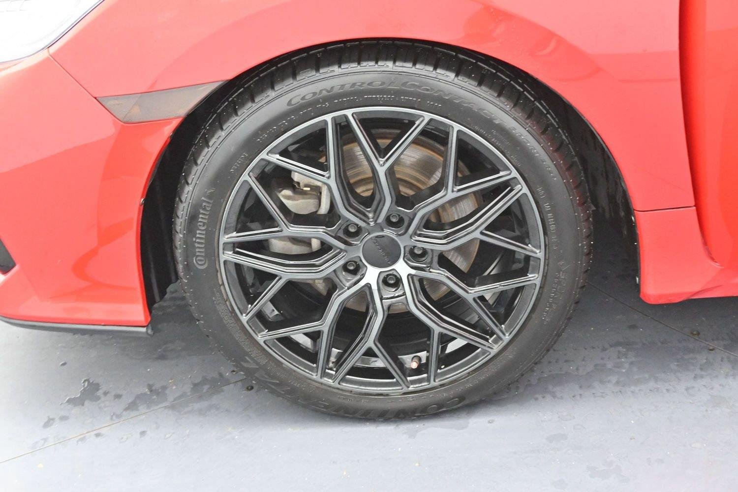 Used 2020 Rallye Red Honda SI image 33