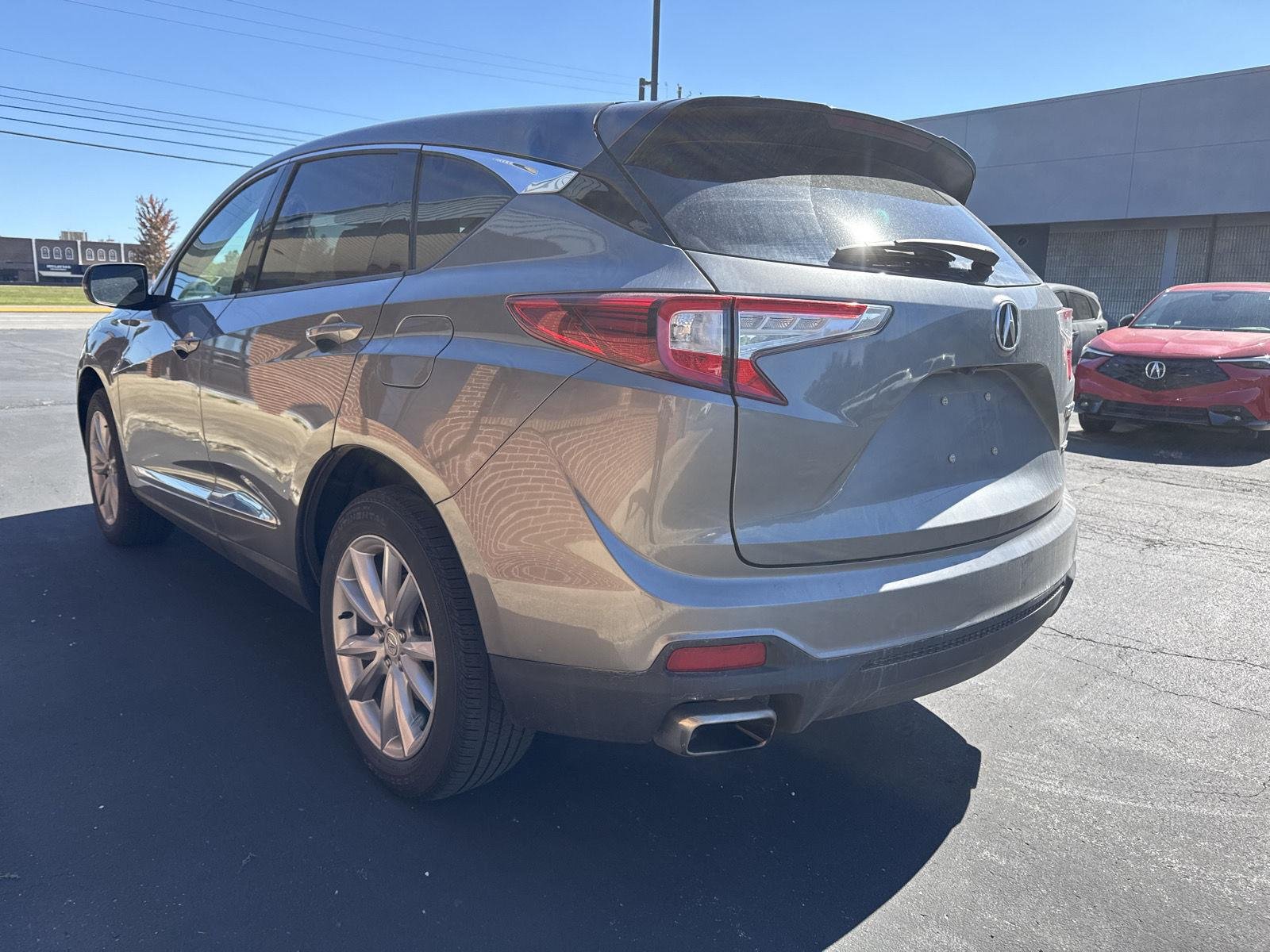 Used 2024 Liquid Carbon Metallic Acura SH-AWD image 4