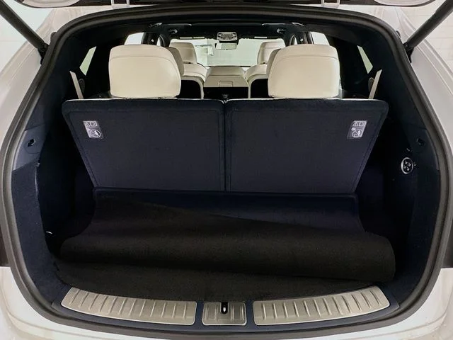 New 2026 White Genesis 3.5T Prestige image 26