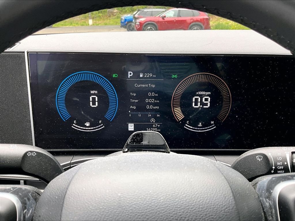Used 2025 White Hyundai XRT image 8