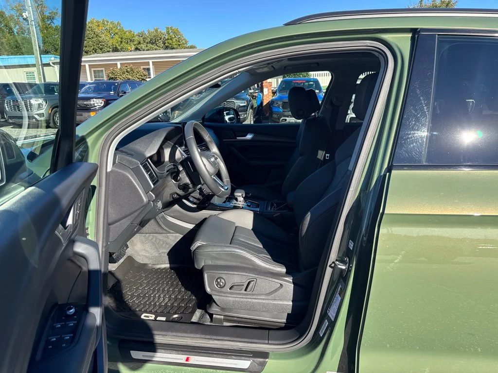Used 2022 Green Audi 55 Premium Plus image 9