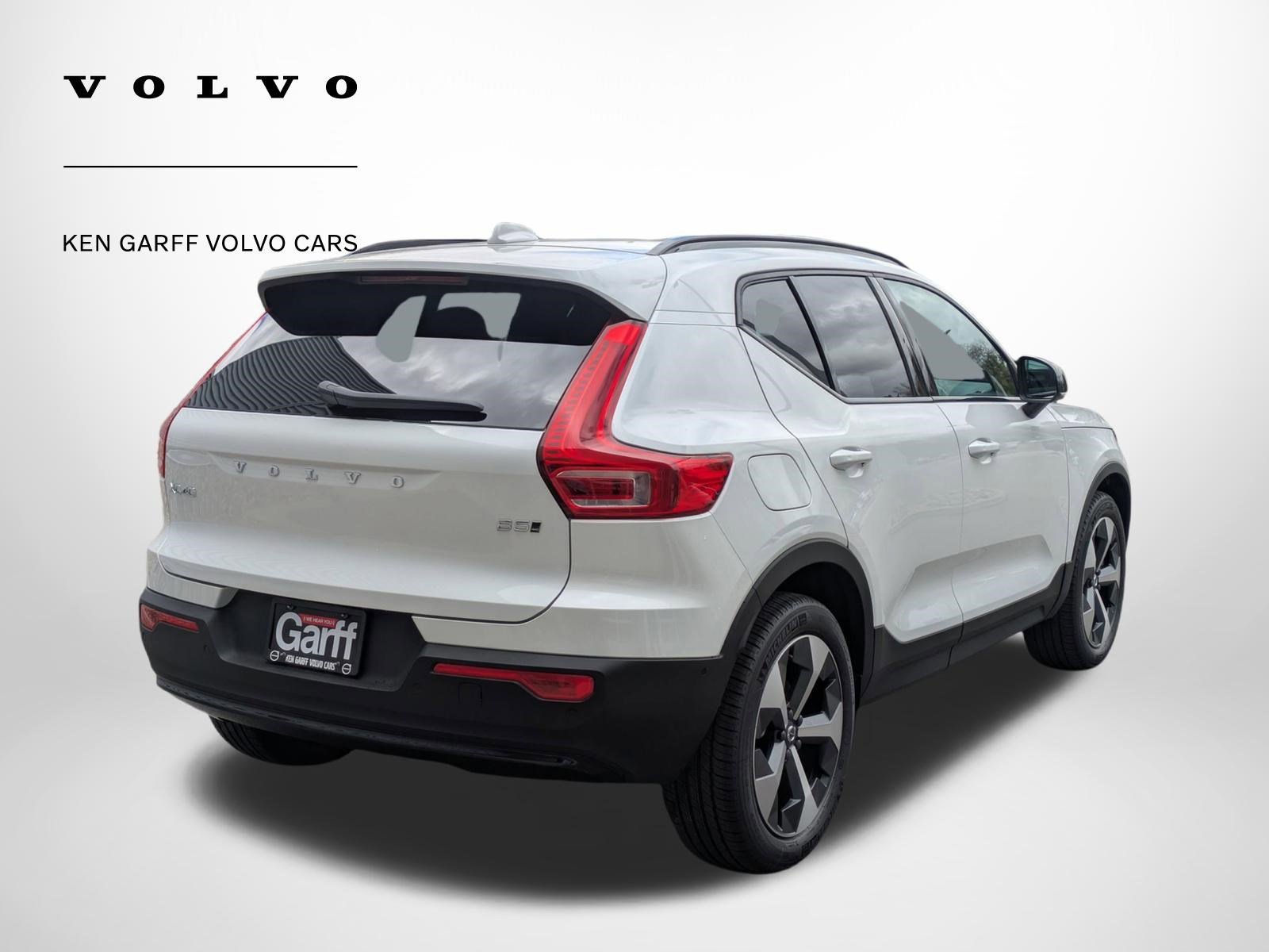 New 2026 Crystal White Volvo Plus image 3