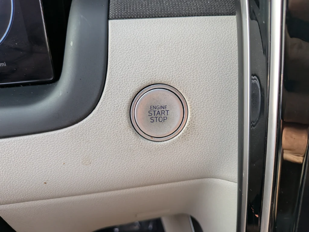 Used 2022 Silver Hyundai Limited image 24