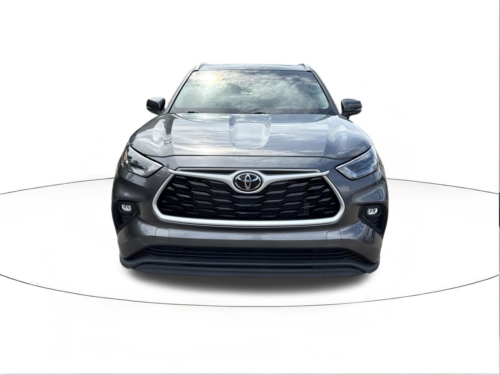Used 2024 Magnetic Gray Metallic Toyota XLE image 8