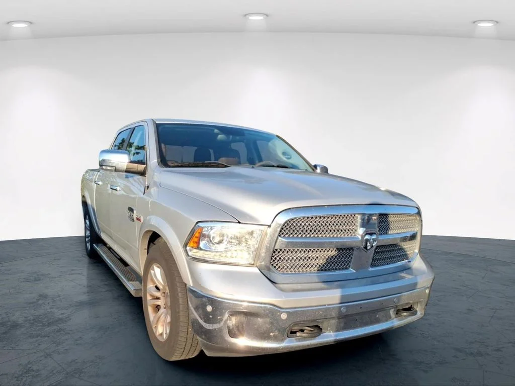 Used 2017 Silver Ram Laramie Longhorn image 10