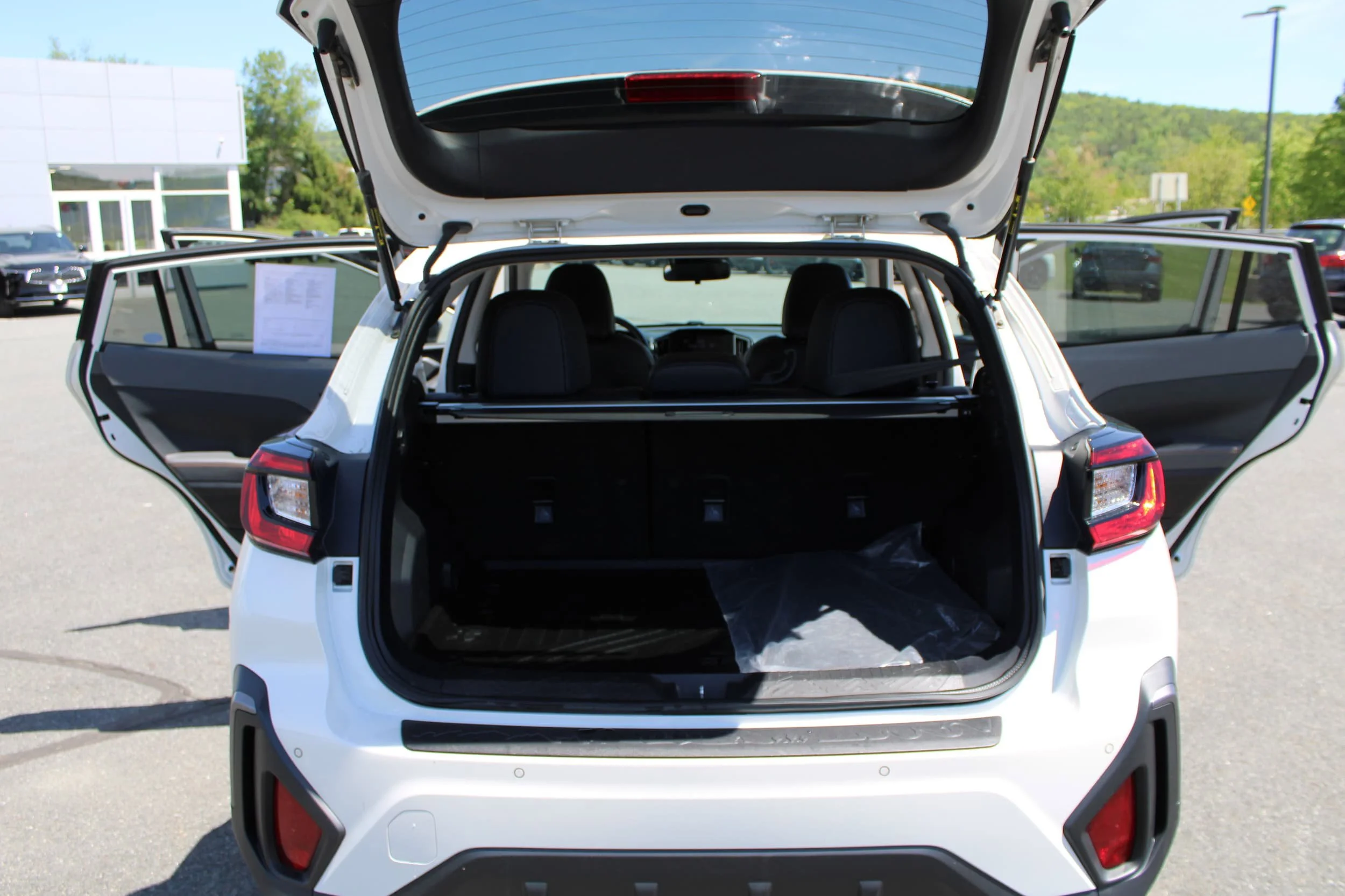 Used 2024 Crystal White Pearl Subaru Limited image 25