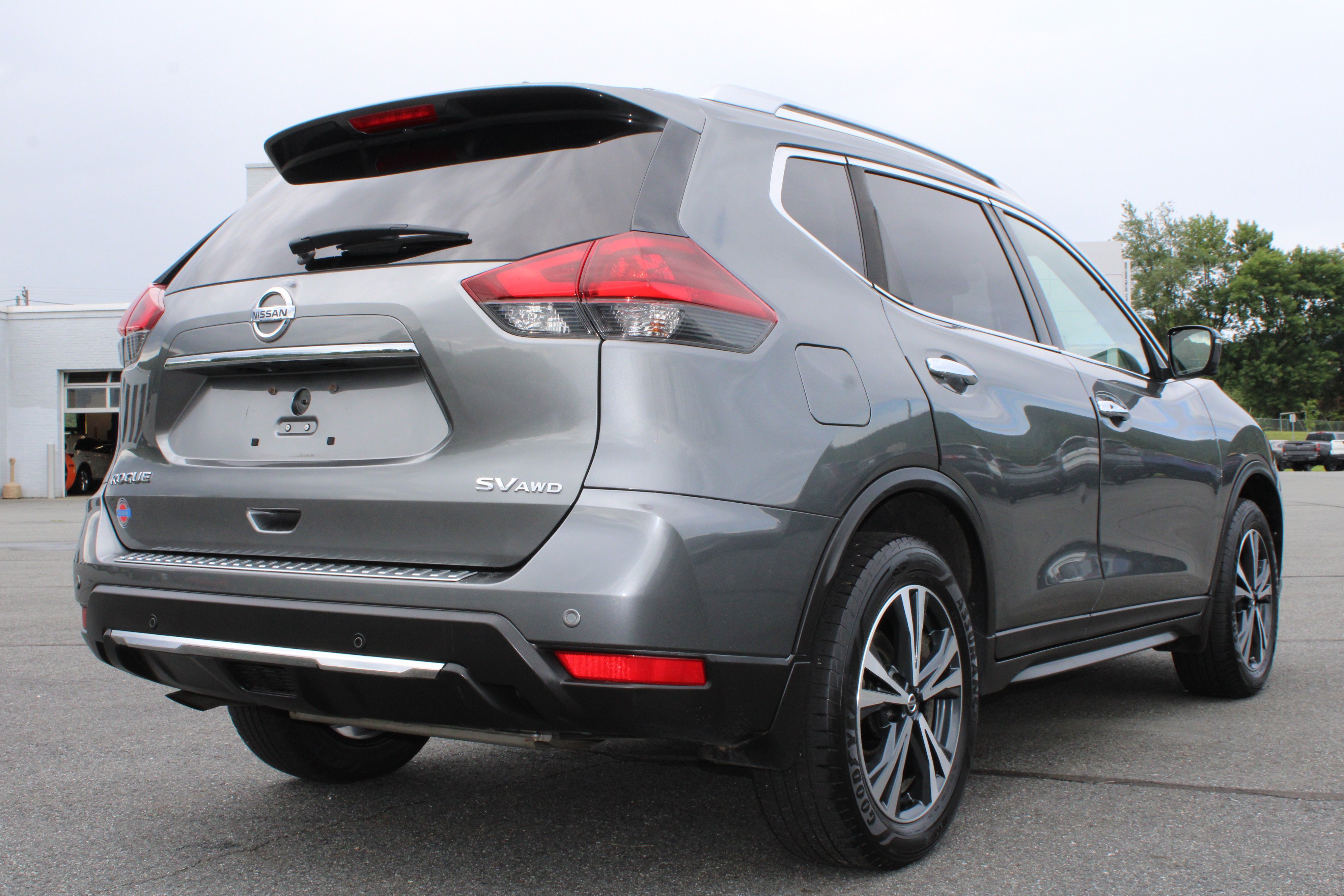 Used 2020 Gun Metallic Nissan SV image 8