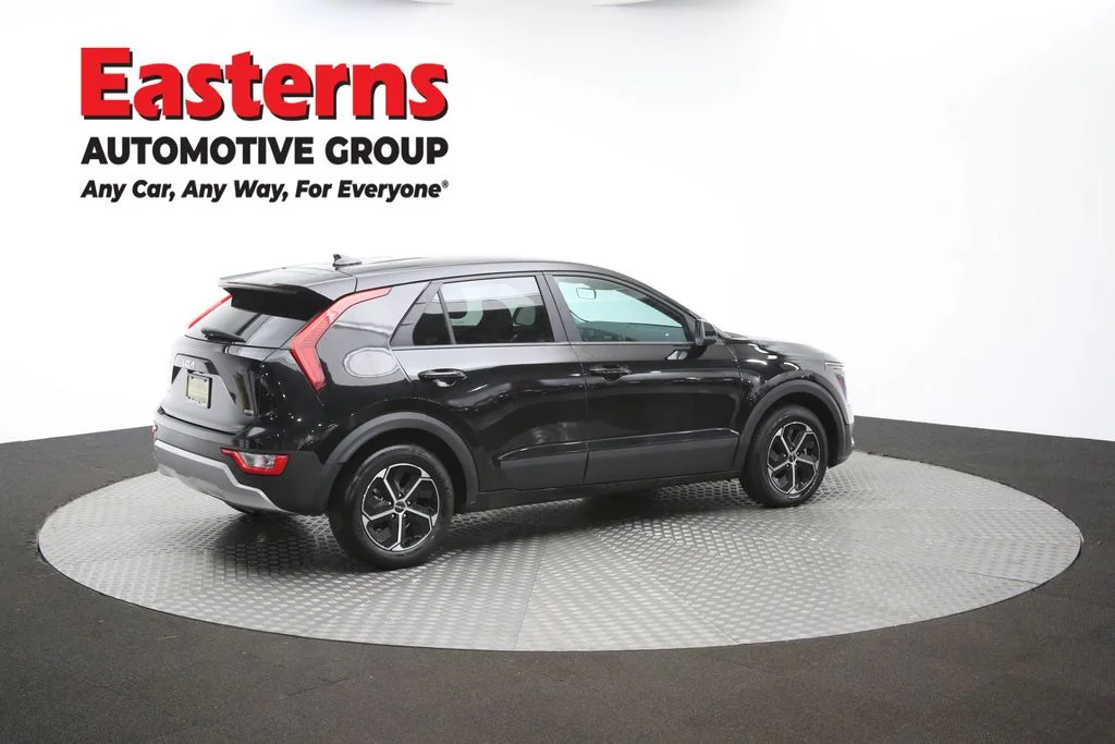 Used 2025 Black Kia LX image 59
