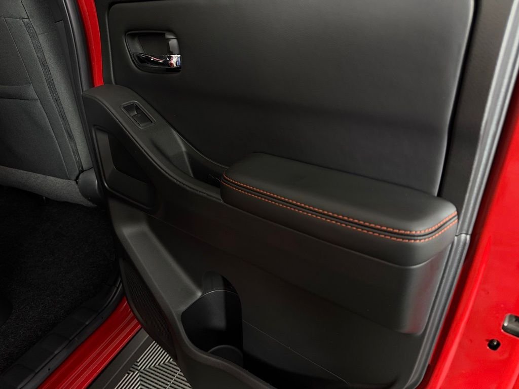 Used 2025 Red Nissan PRO-4X image 27
