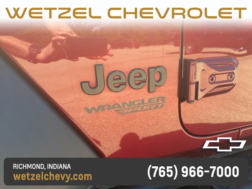 Used 2021 Red Jeep Sport S image 11