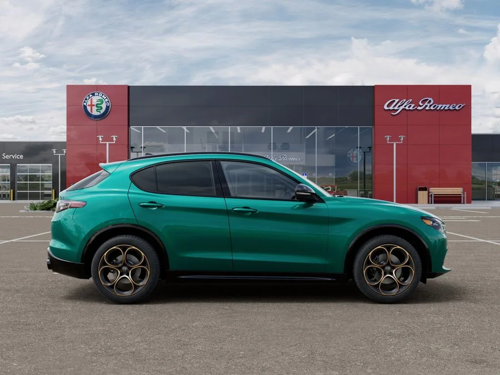 New 2025 Verde (Green) Fangio Metallic Exterior Paint Alfa Romeo Base image 22