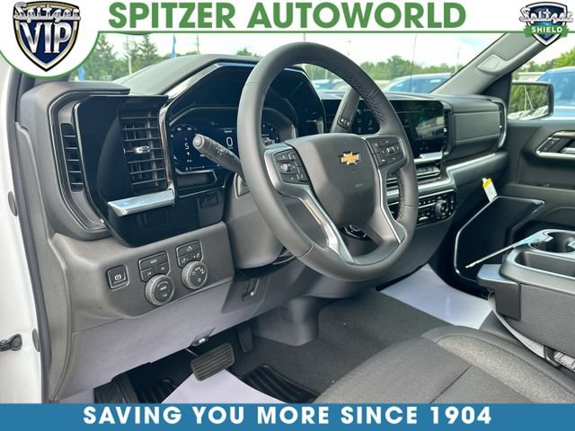 New 2026 Summit White Chevrolet LT (2FL) image 11