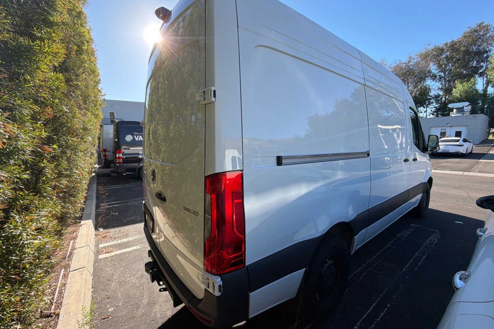 Used 2025 White Mercedes-Benz Cargo 144 WB image 6
