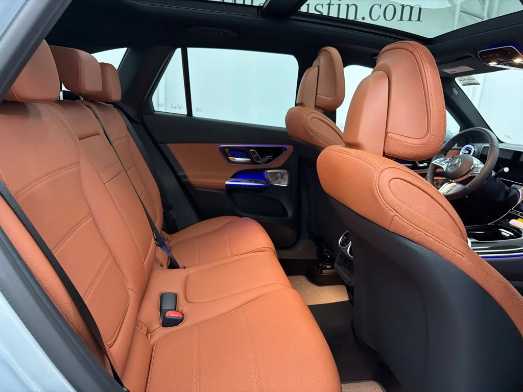 New 2027 Silver Mercedes-Benz GLC 300 image 27