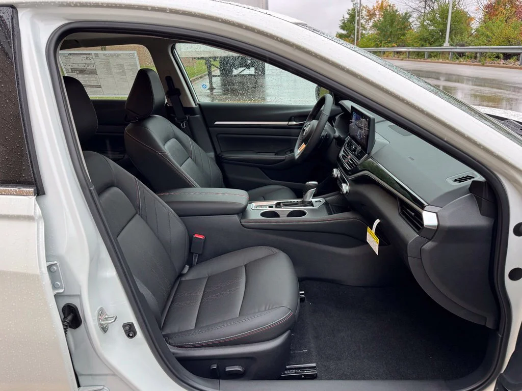 New 2026 Pearl White Tricoat Nissan 2.5 SR image 12
