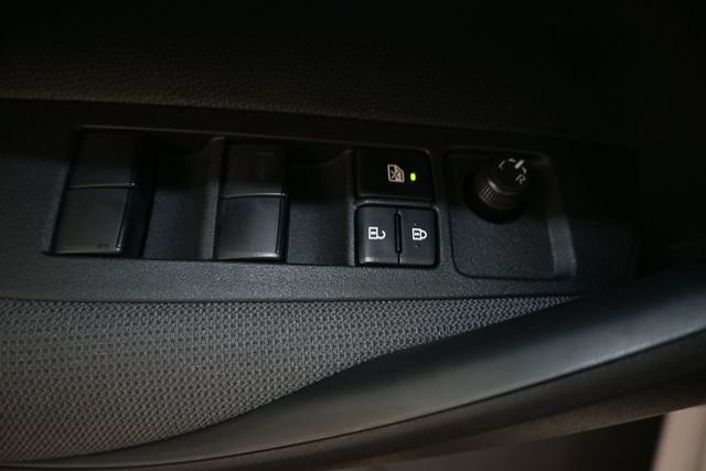 New 2026 Ice Cap Toyota LE image 10