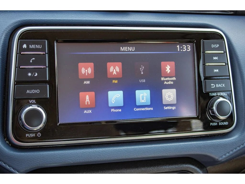 Used 2023 Electric Blue Metallic Nissan SV image 41