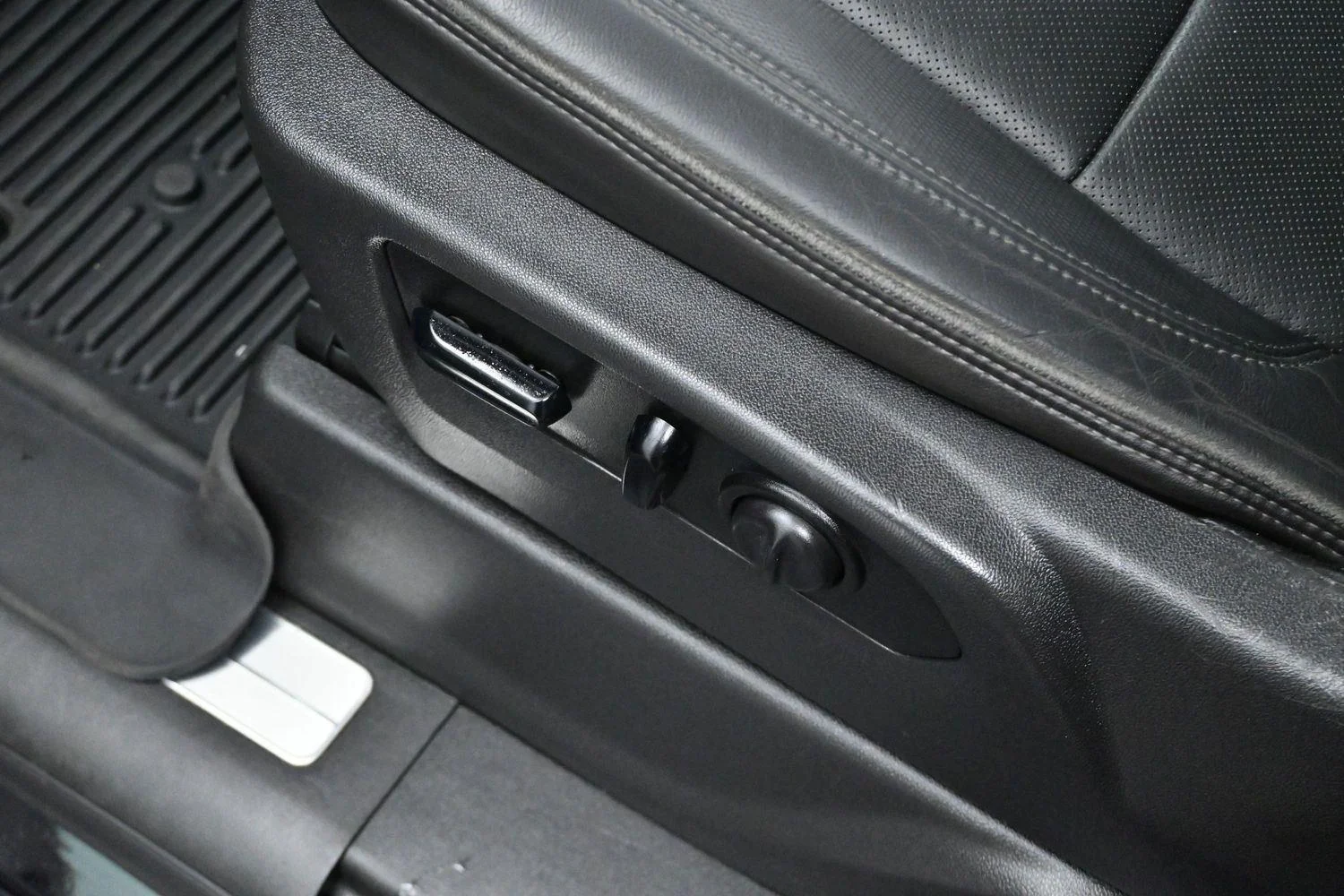 Used 2019 BLACK Chevrolet High Country image 14