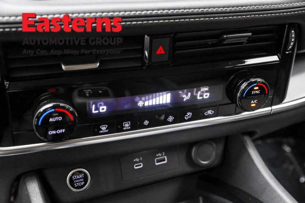 Used 2022 Blue Nissan SV image 20