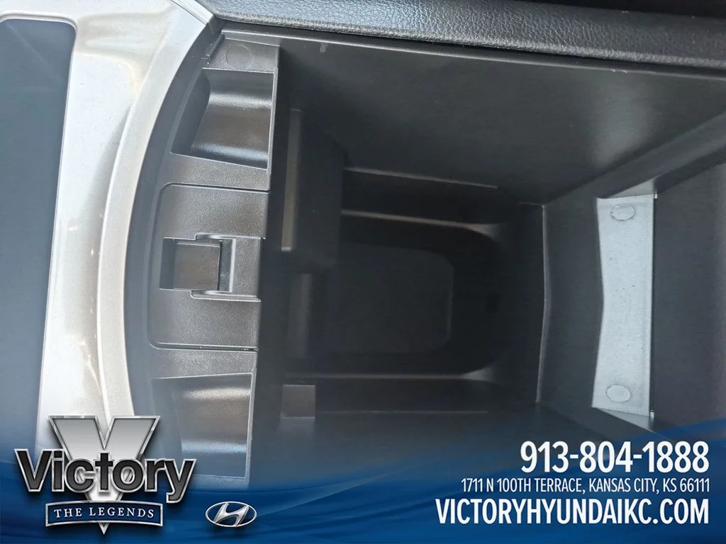 Used 2024 Gray Ford SEL image 26